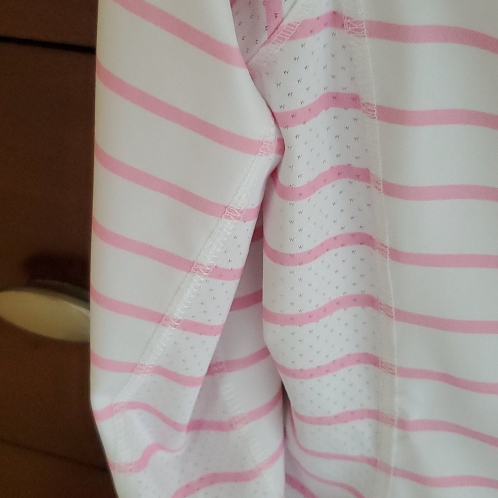 Vineyard Vines Half-Zip Performance Pullover. Euc. - image 4